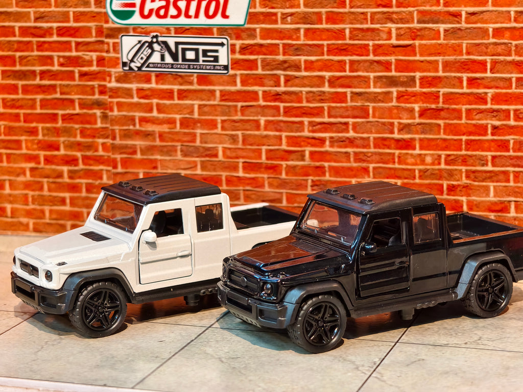 Mercedes-Benz G-Class Double Cab Pickup 1:43 Scale