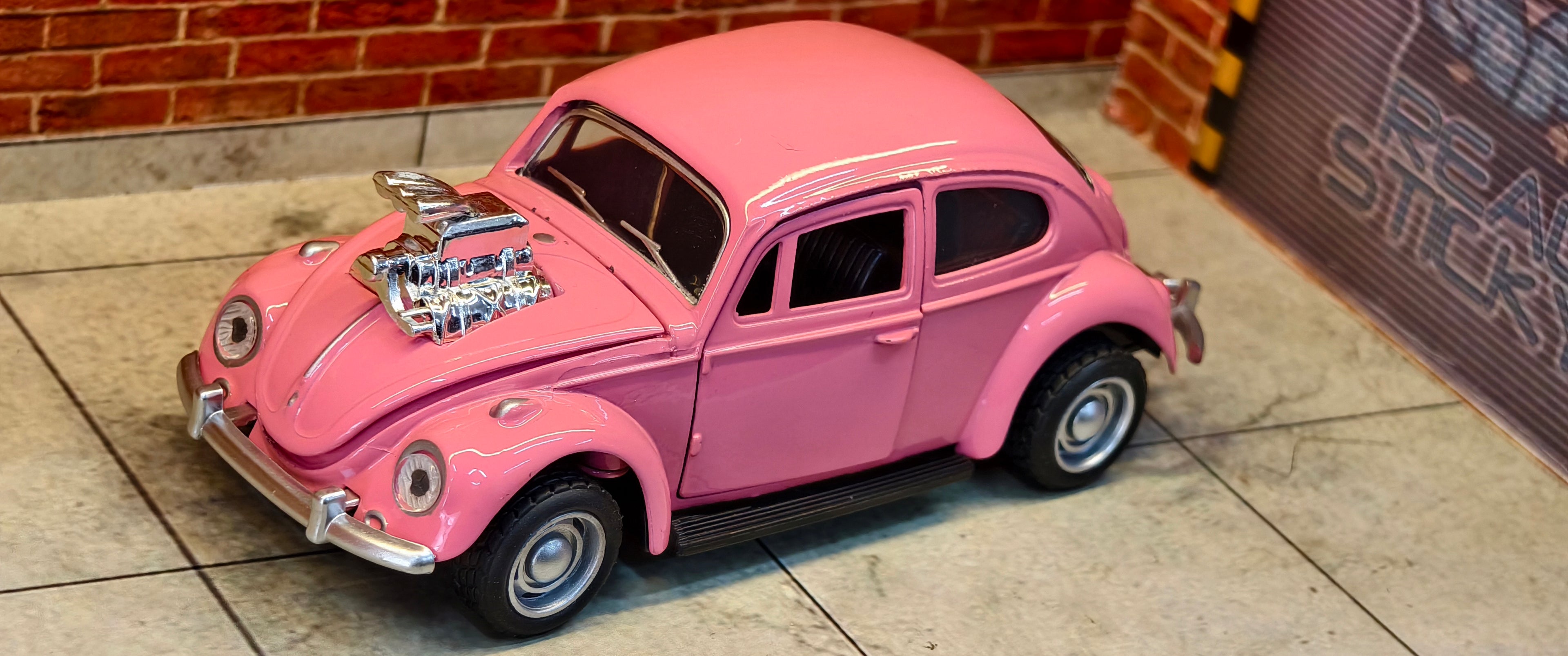 Volkswagen Beetle Super Charger Model 1:32 Scale