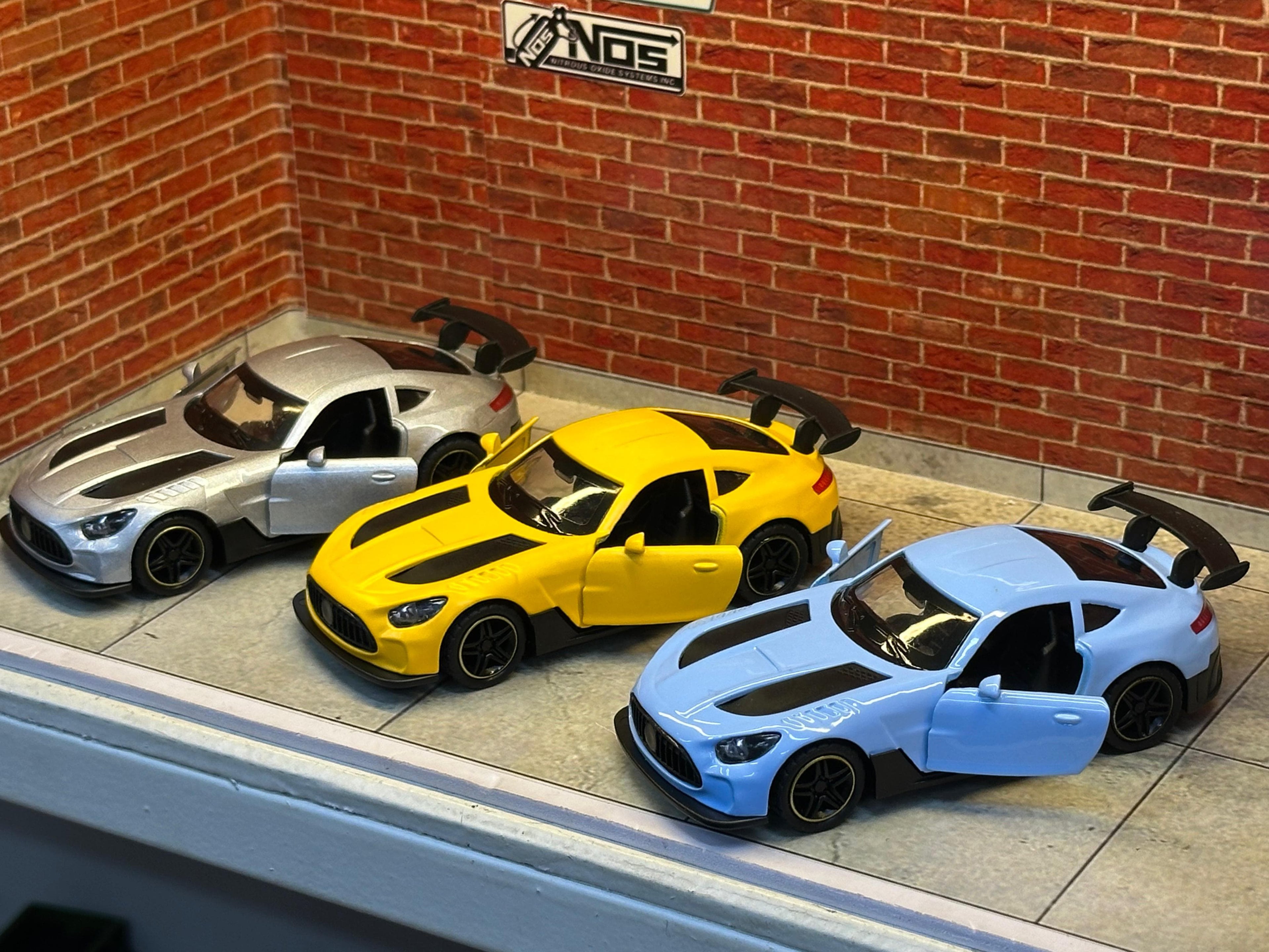 Mercedes-Benz AMG 1:43 SCALE
