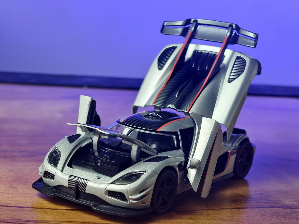 Koenigsegg One:1 1:32 Scale Premium Detailing