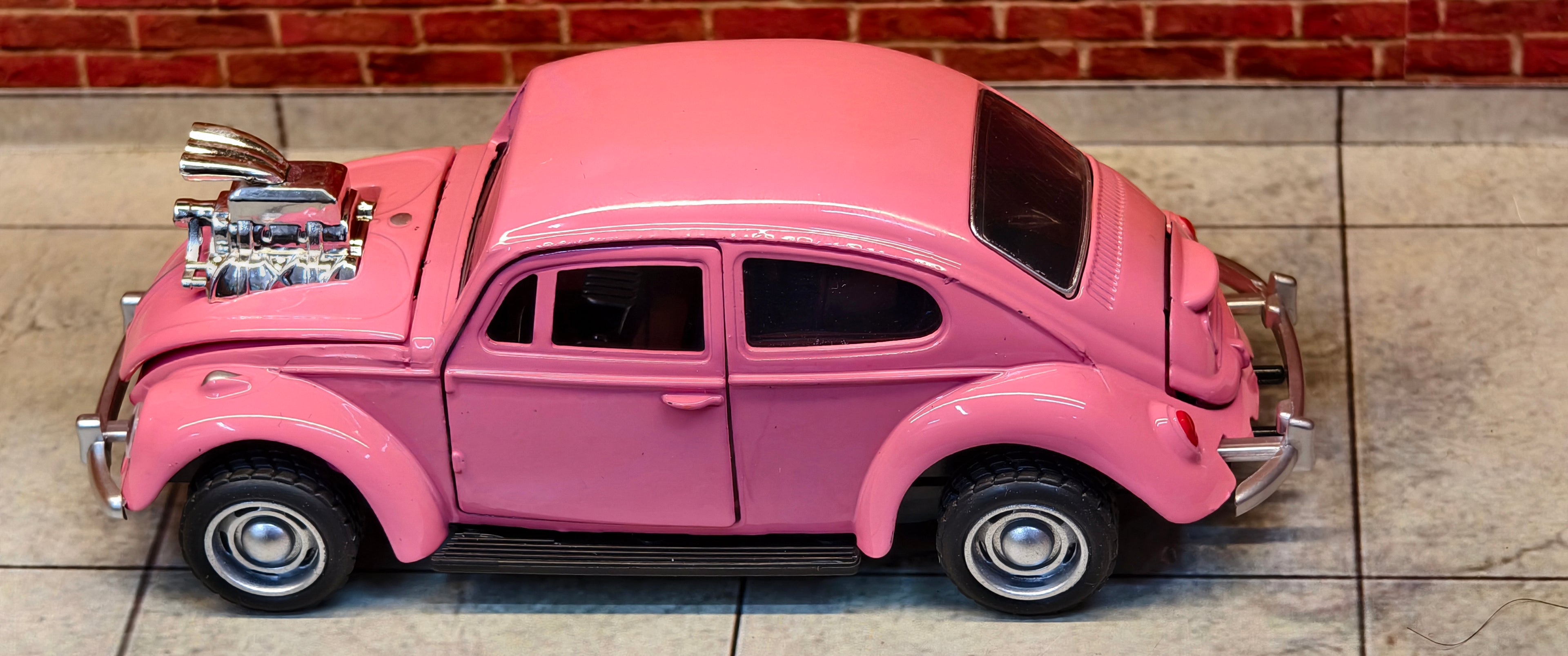 Volkswagen Beetle Super Charger Model 1:32 Scale