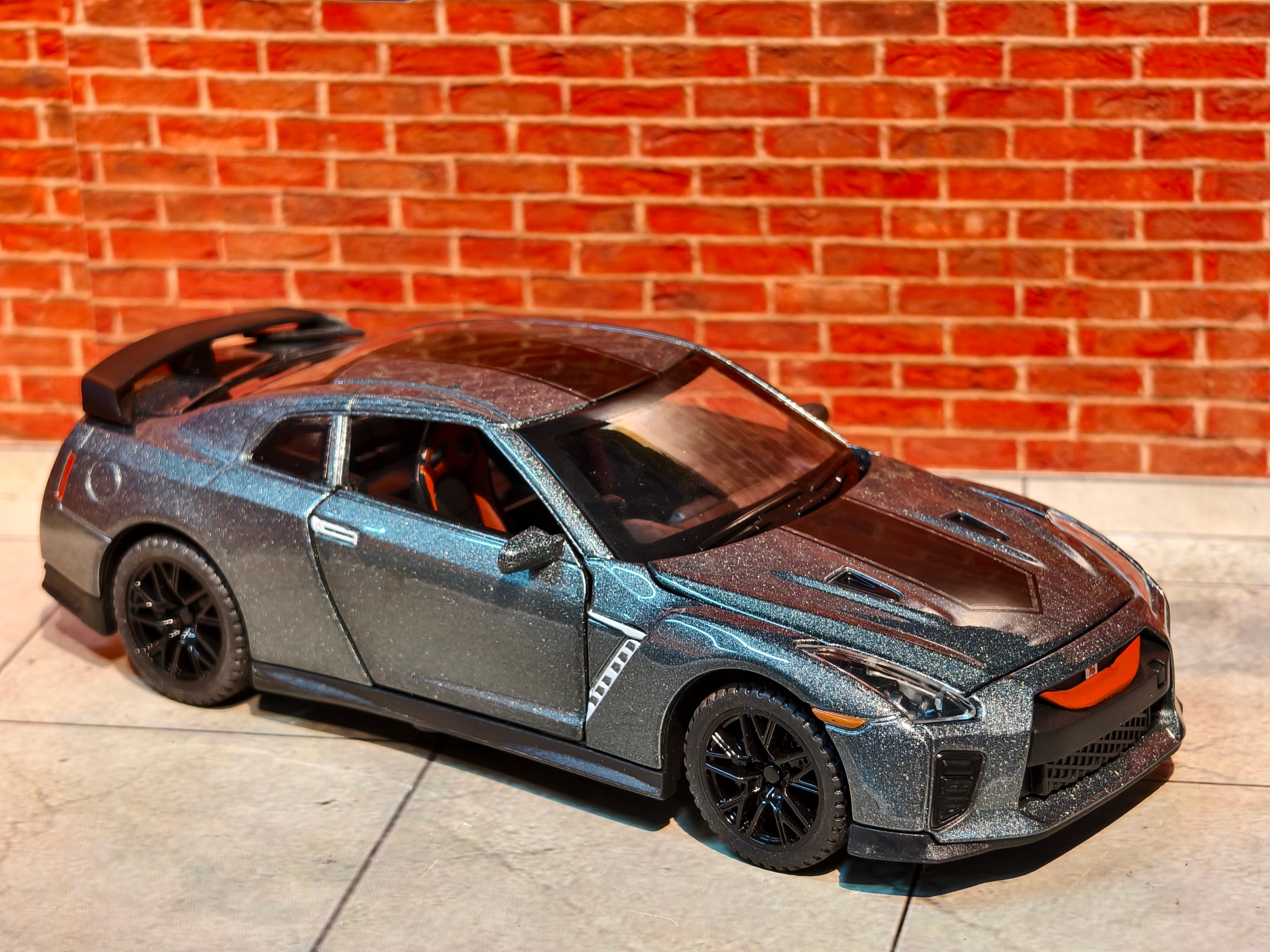 Nissan GTR 1:32 Scale